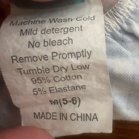 Colorful Ruffled Kids Top - Picture 4 of 4